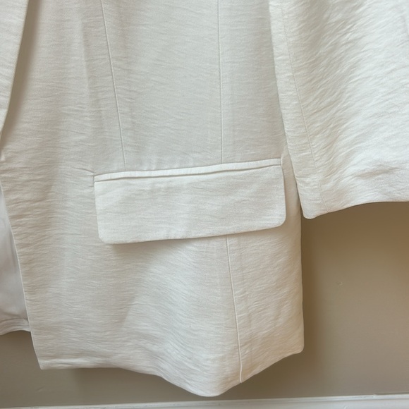 LOFT Women’s Blazer - Picture 4 of 6